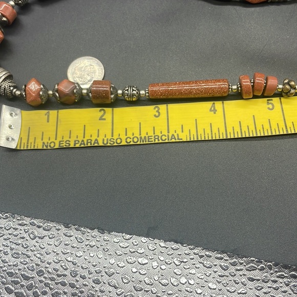 Vintage Summer necklace, sparkly brown Medallion, Pendant, Large & Small Beads - Picture 10 of 11